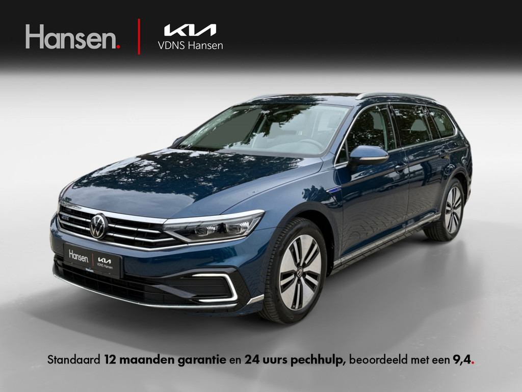 Occasion Volkswagen Passat blauw Stationwagon Automaat Hybride Benzine Hansen Venray 